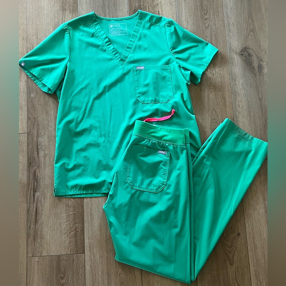 Figs Safety Green Scrub Set Catarina Top Large Livingston Medium